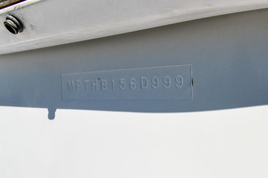 1999 Mainship 390