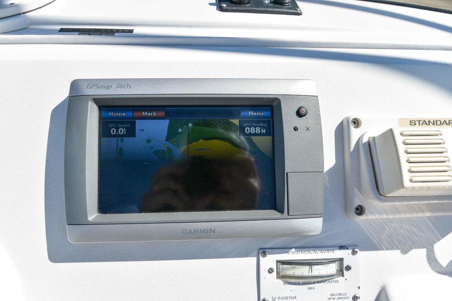 1999 Mainship 390