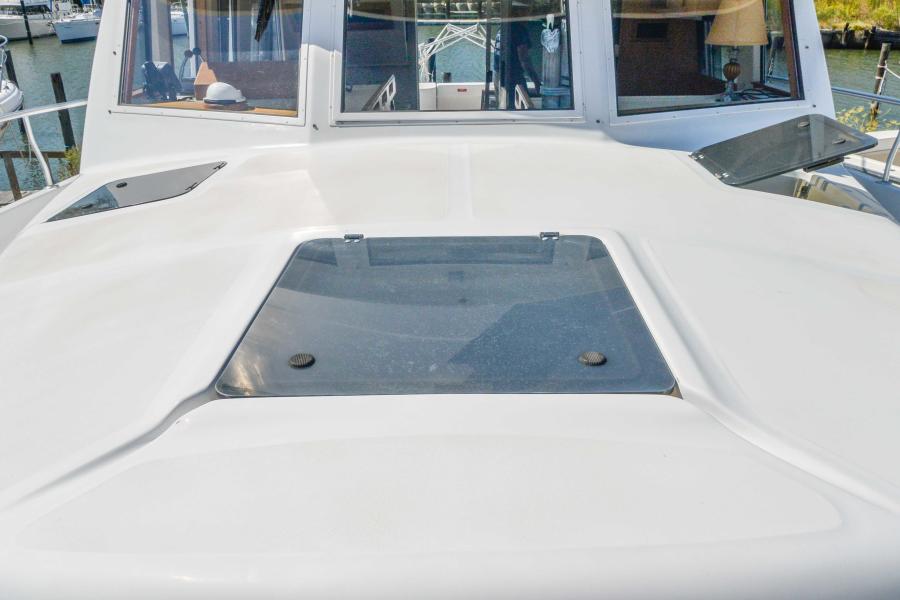 1999 Mainship 390