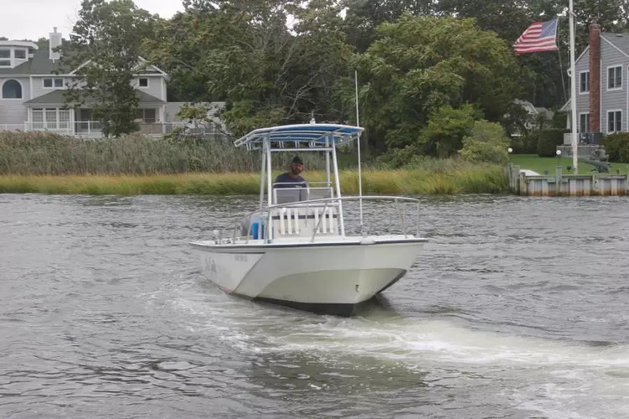 1989 Boston Whaler 25 Outrage