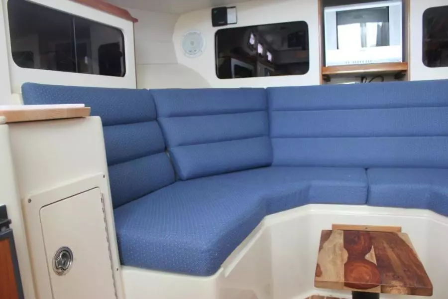 2008 Albin 28 Newport Flush Deck