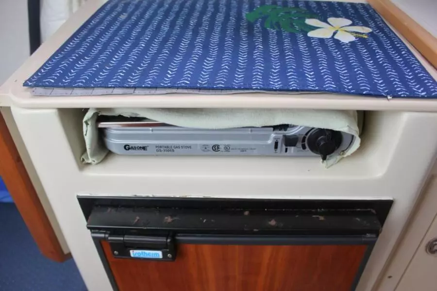 2008 Albin 28 Newport Flush Deck