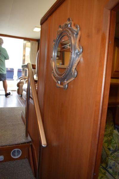 2005 Mainship 400