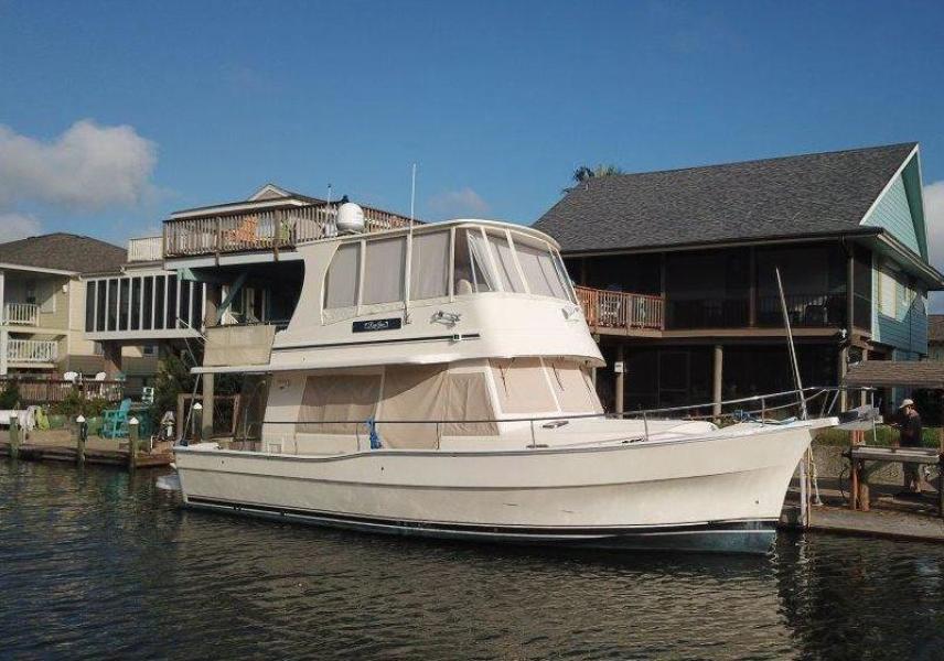 2005 Mainship 400