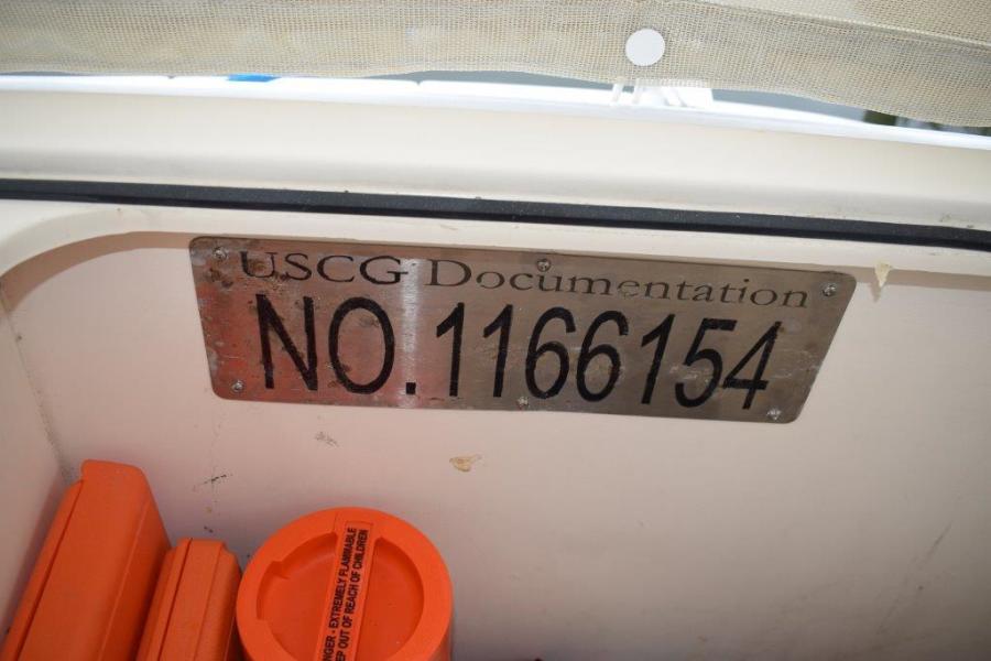 2005 Mainship 400