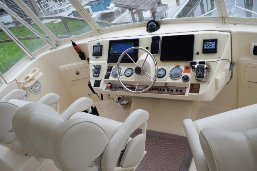 2005 Mainship 400