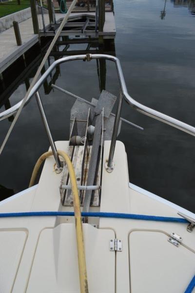 2005 Mainship 400