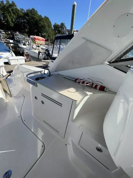 2008 Sea Ray 330 Sundancer