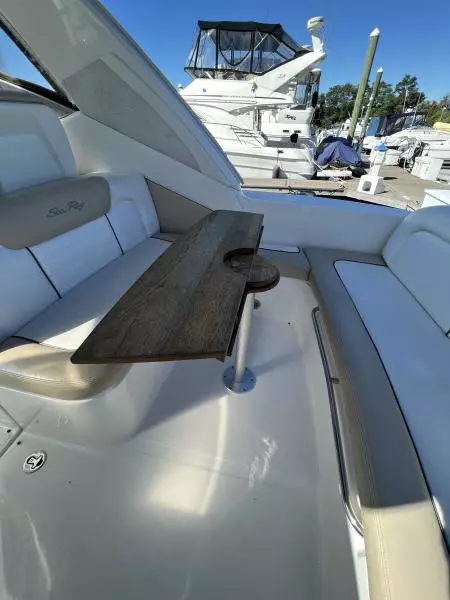 2008 Sea Ray 330 Sundancer