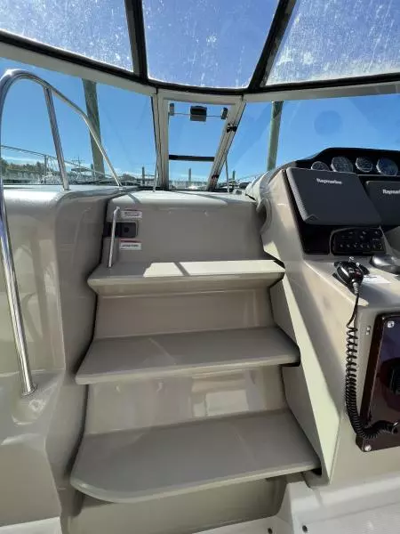 2008 Sea Ray 330 Sundancer