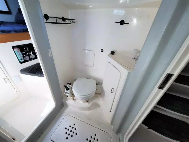 BLUE SHADOWS 38ft Voyage Yachts Yacht For Sale