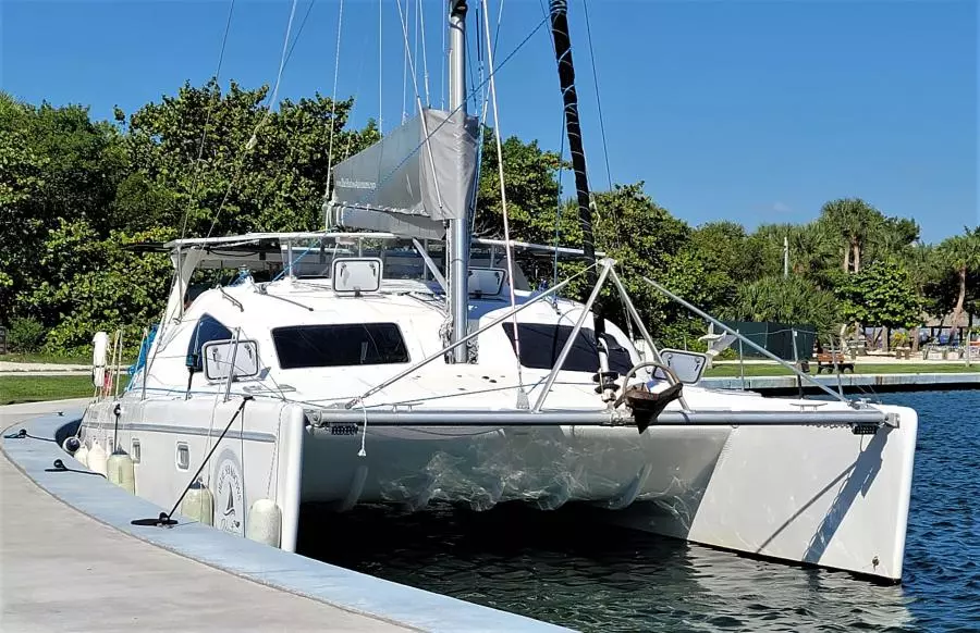 BLUE SHADOWS 38ft Voyage Yachts Yacht For Sale