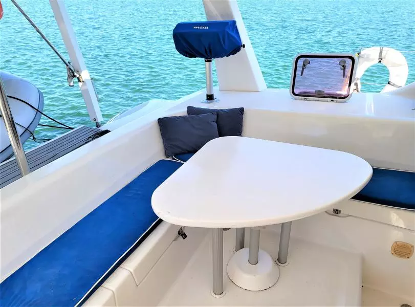 BLUE SHADOWS 38ft Voyage Yachts Yacht For Sale