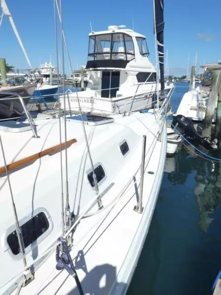 1989 Ericson 38-200