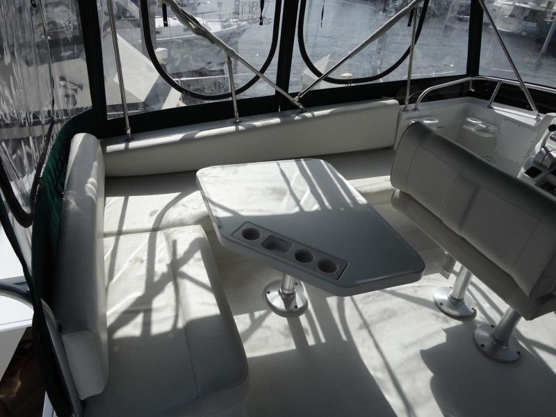 2001 Mainship 430 Trawler