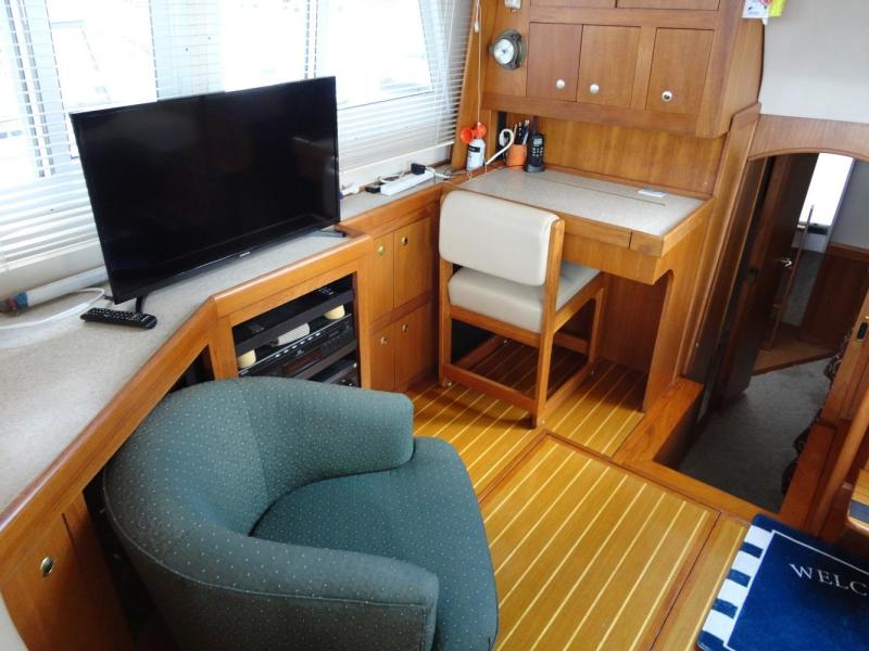 2001 Mainship 430 Trawler