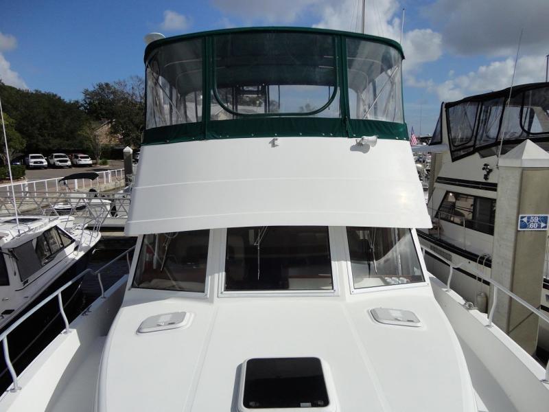 2001 Mainship 430 Trawler