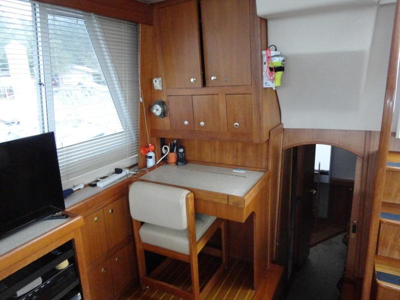 2001 Mainship 430 Trawler
