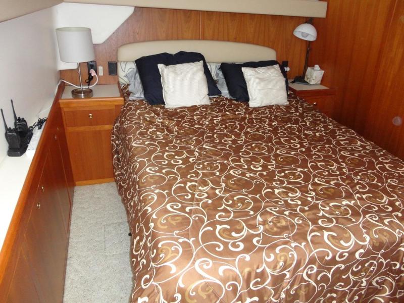 2001 Mainship 430 Trawler