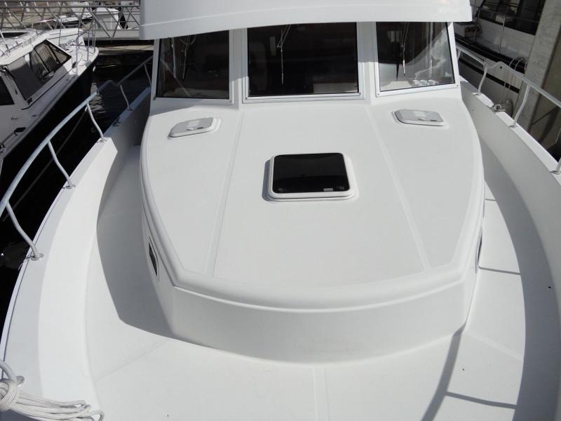 2001 Mainship 430 Trawler