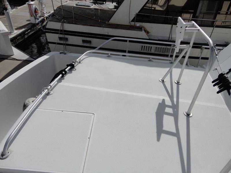 2001 Mainship 430 Trawler