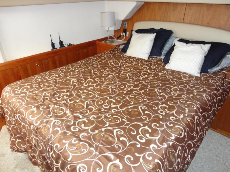 2001 Mainship 430 Trawler