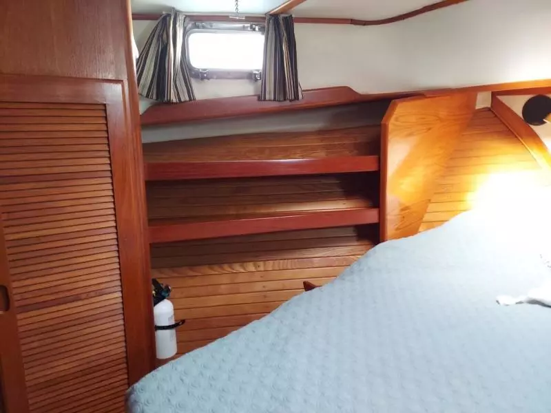 1994 Cape Dory Explorer