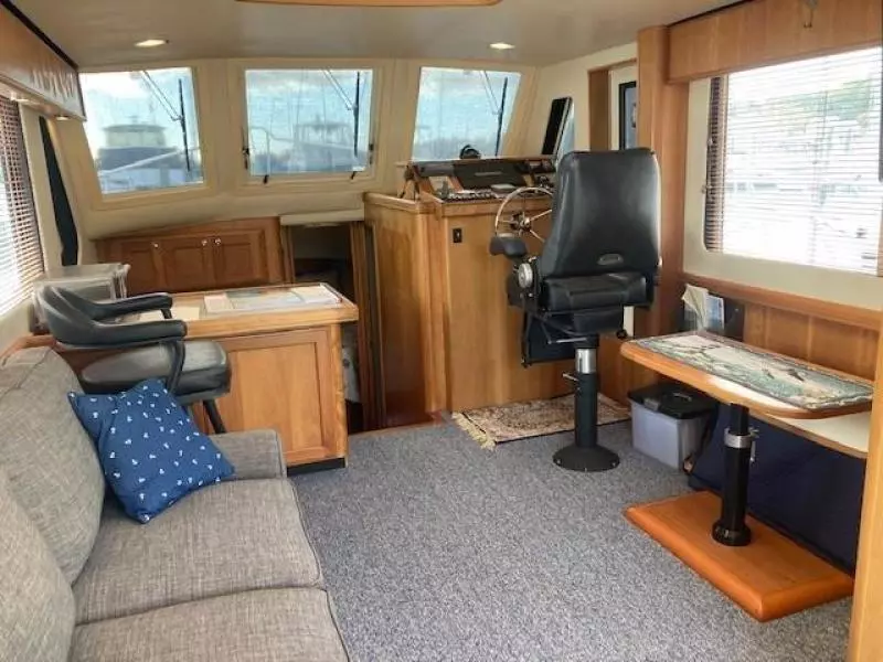 2007 Mainship Hardtop Trawler