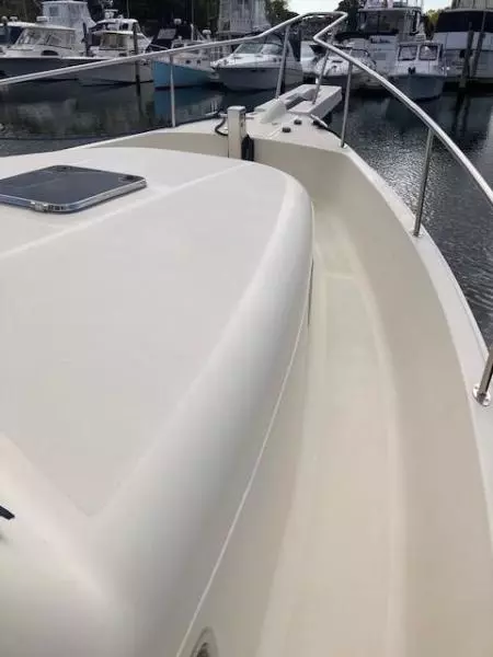 2007 Mainship Hardtop Trawler