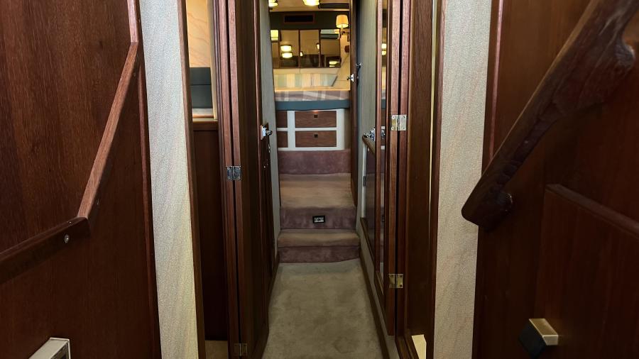 1989 Bayliner 4550
