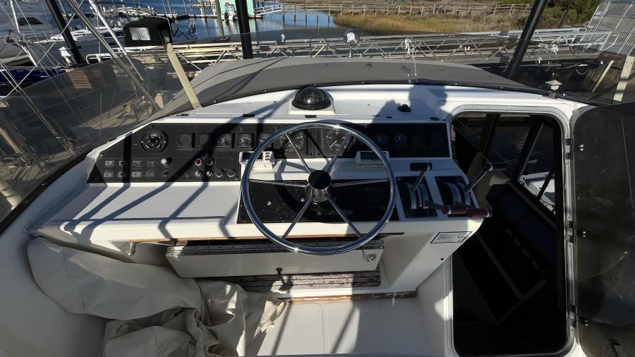 1989 Bayliner 4550