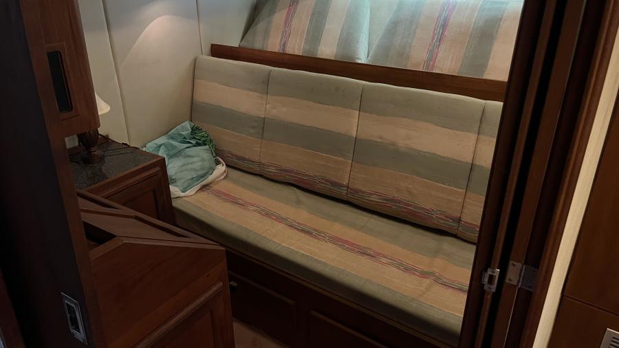 1989 Bayliner 4550