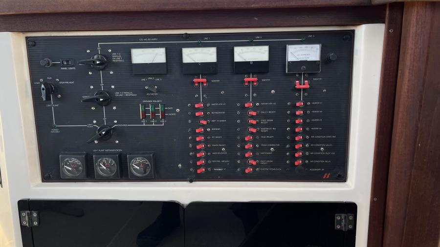 1989 Bayliner 4550