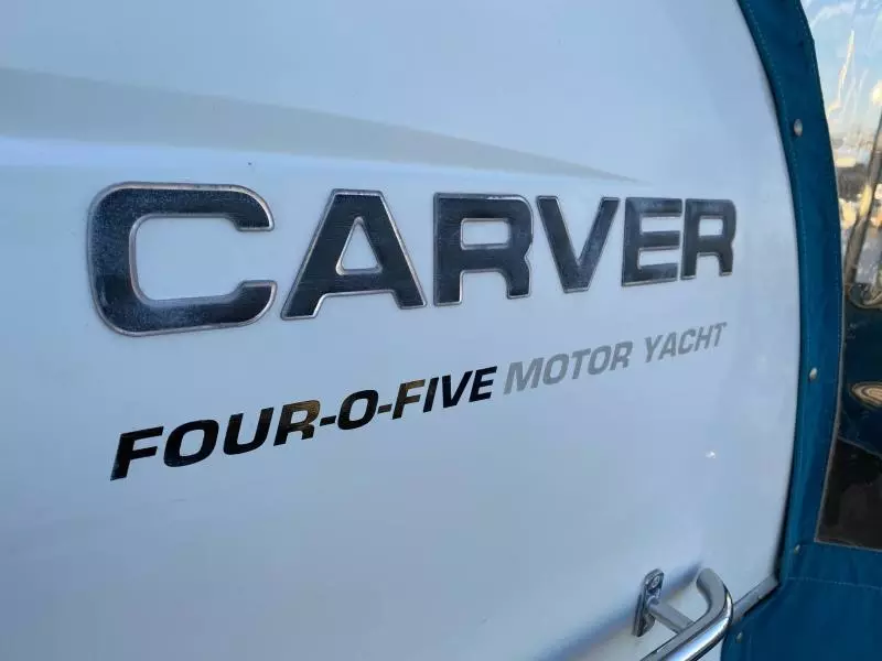 1998 Carver 405 Motor Yacht