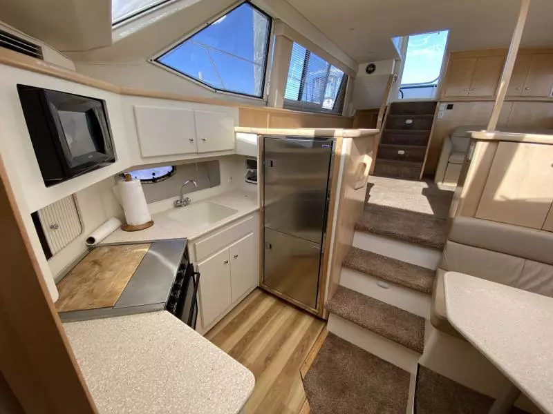 1998 Carver 405 Motor Yacht