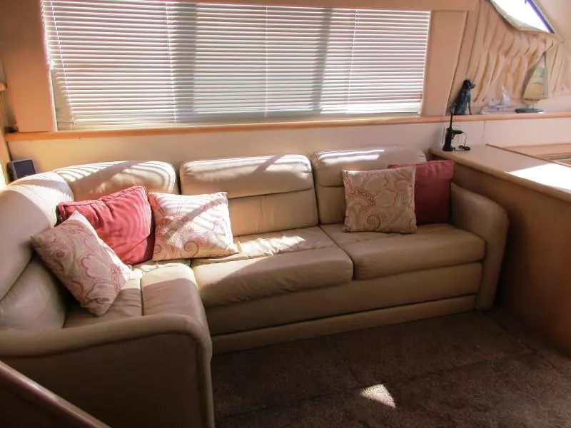 1998 Carver 405 Motor Yacht