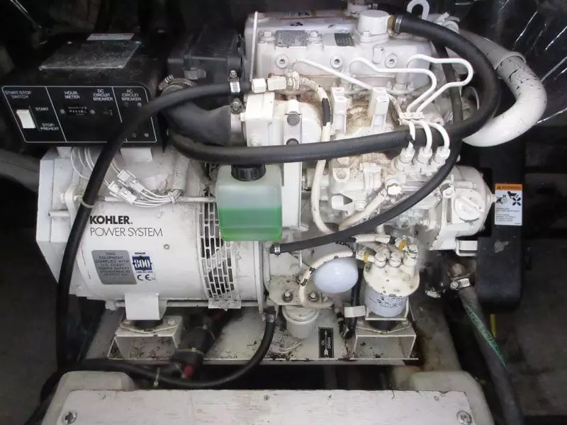 1998 Carver 405 Motor Yacht