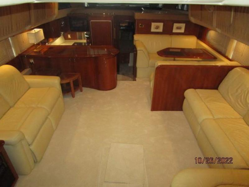 46' Carver salon forward