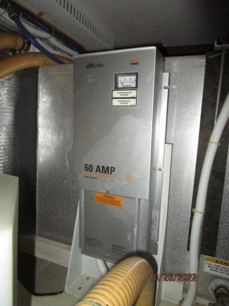 46' Carver battery charger2