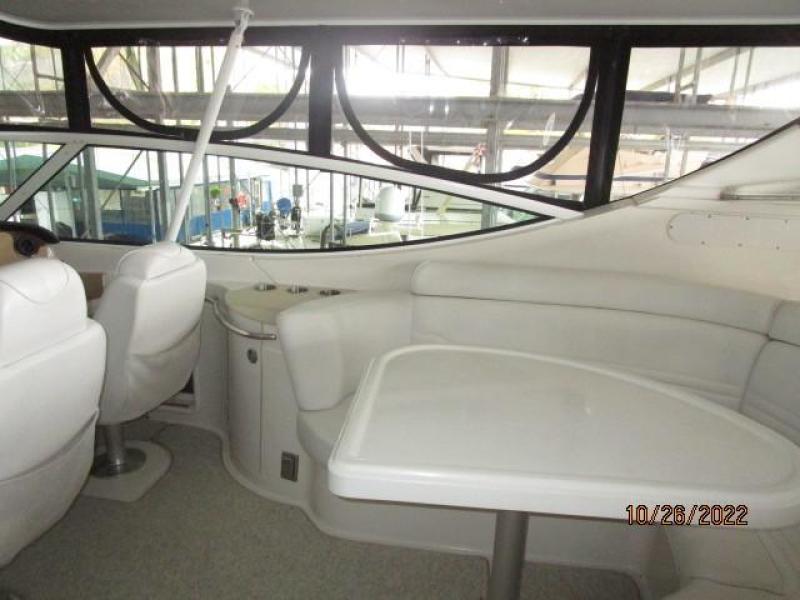 46' Carver starboard aft