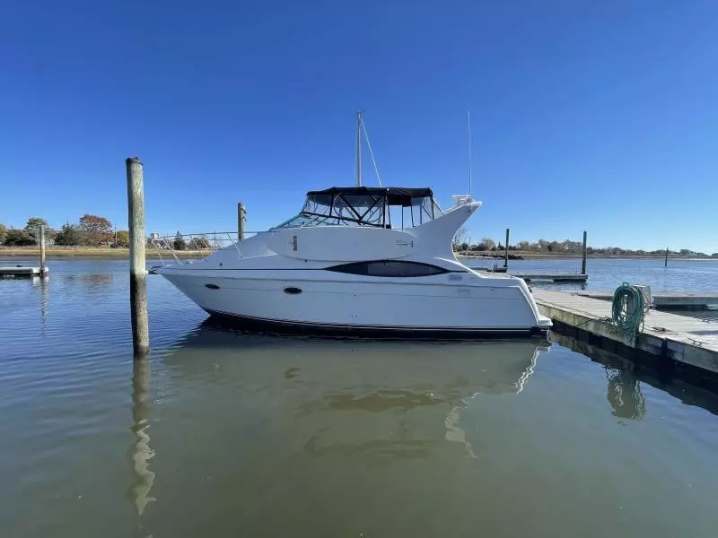 1997 Carver 350 Mariner