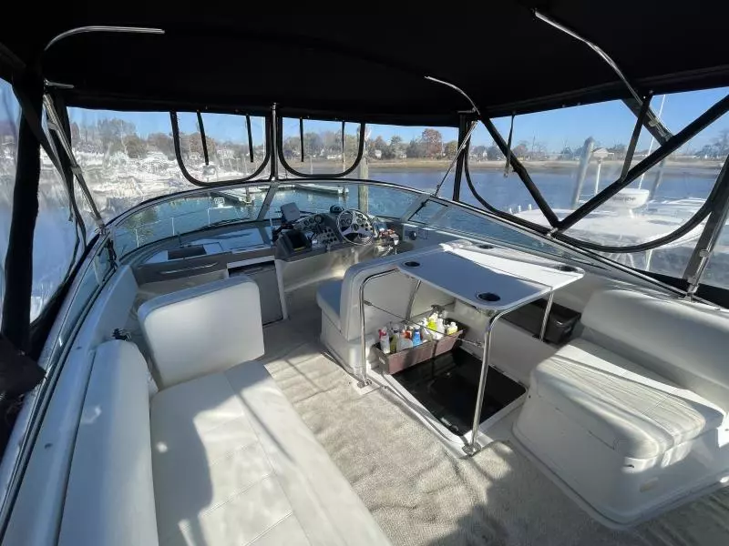 1997 Carver 350 Mariner