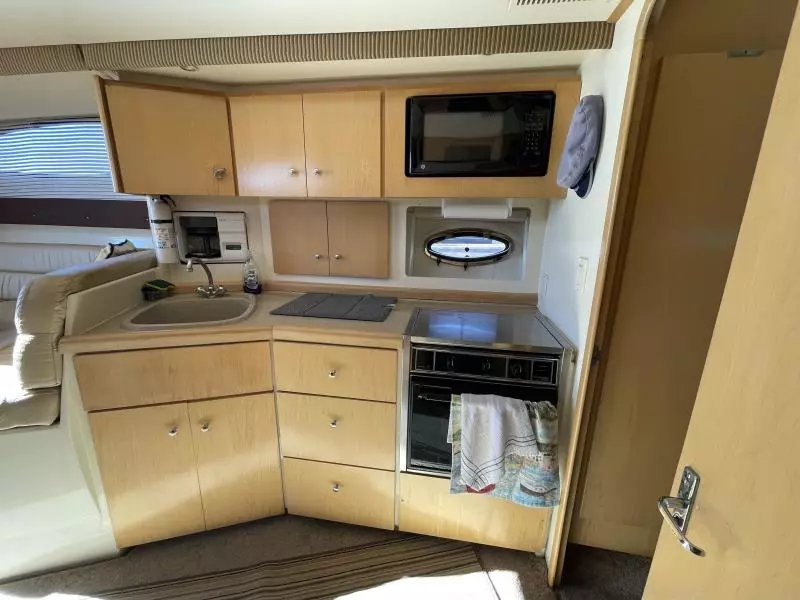 1997 Carver 350 Mariner