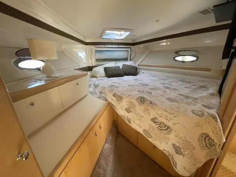 1997 Carver 350 Mariner
