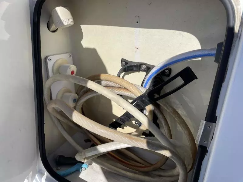 1997 Carver 350 Mariner