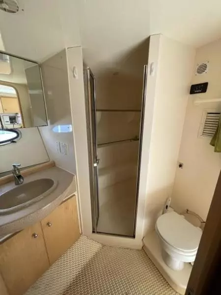1997 Carver 350 Mariner