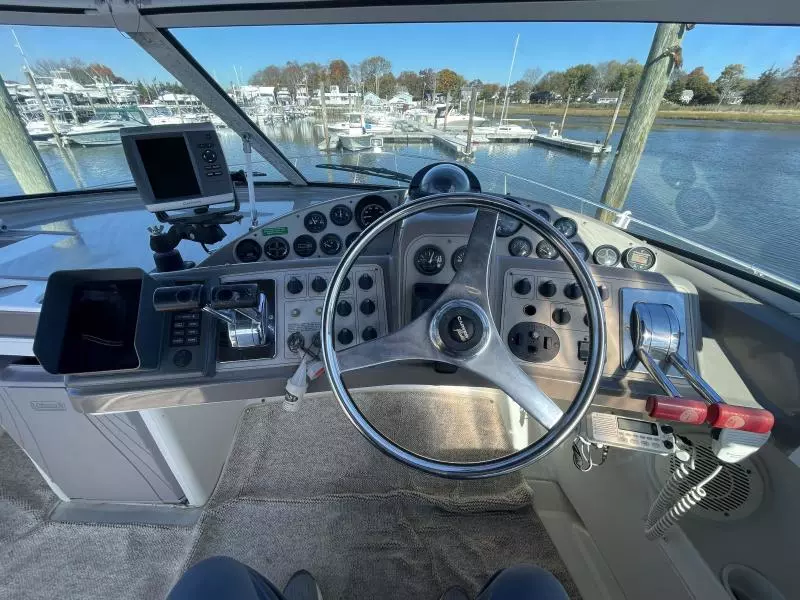 1997 Carver 350 Mariner