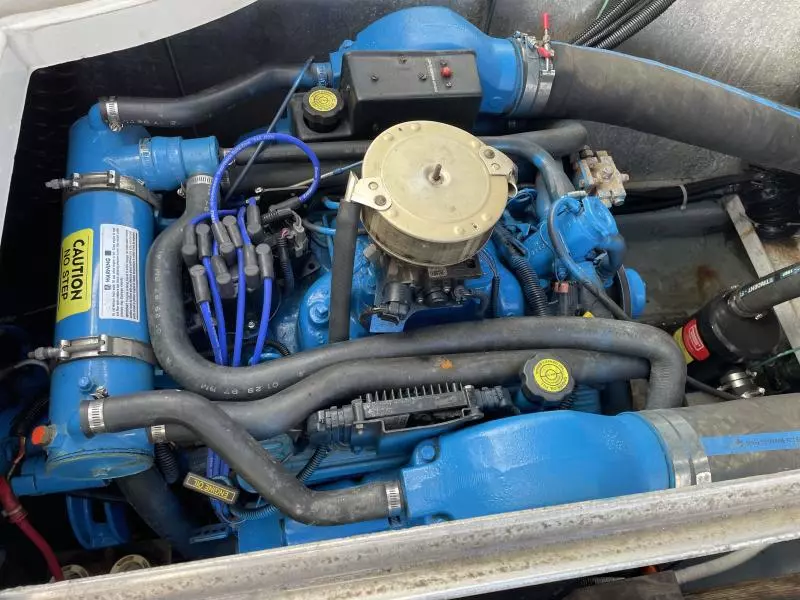 1997 Carver 350 Mariner