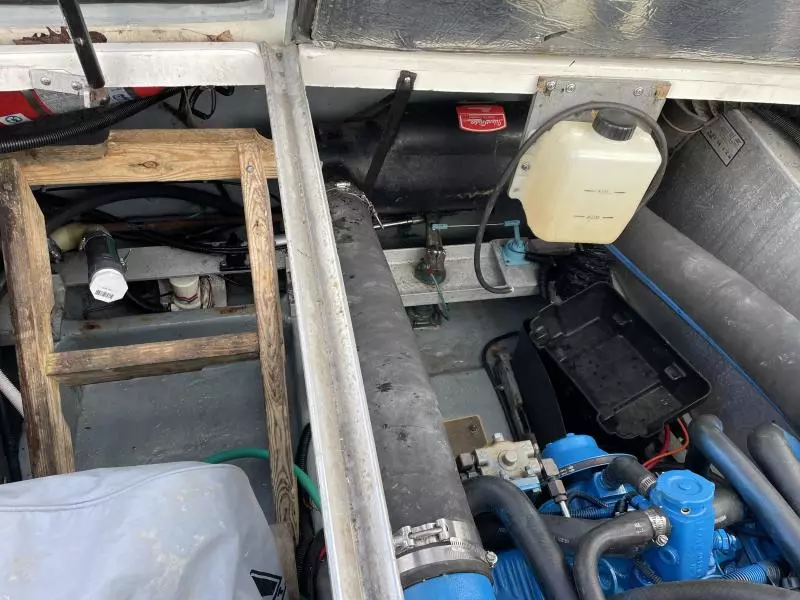 1997 Carver 350 Mariner
