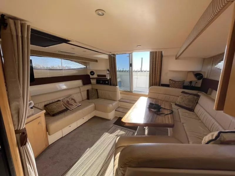 1997 Carver 350 Mariner